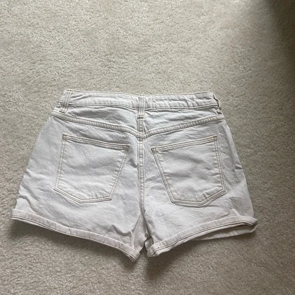 Cream Denim Shorts - Picture 3 of 3